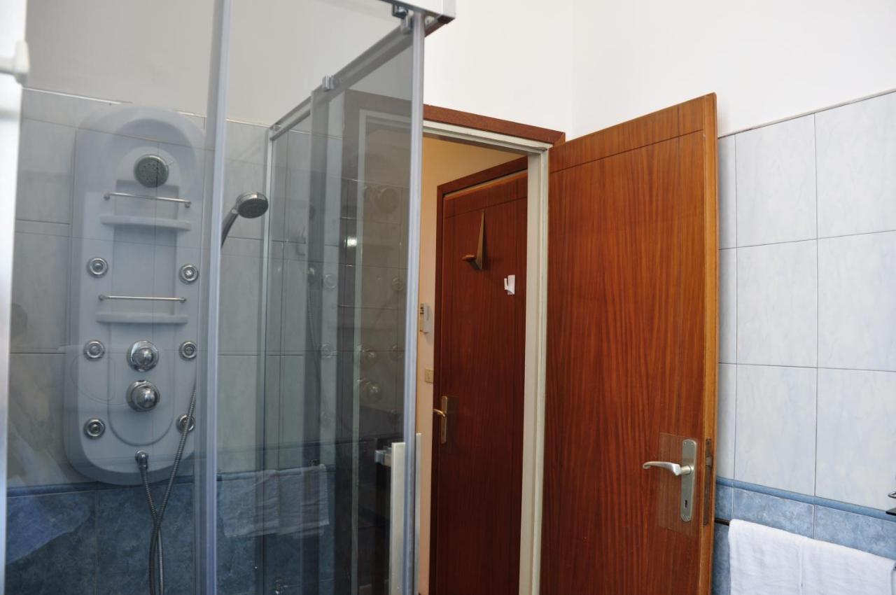 Casa Maderno Hotel Тосколано Мадерно Екстериор снимка