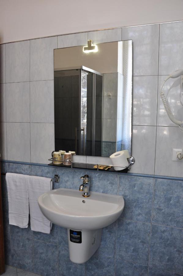 Casa Maderno Hotel Тосколано Мадерно Екстериор снимка